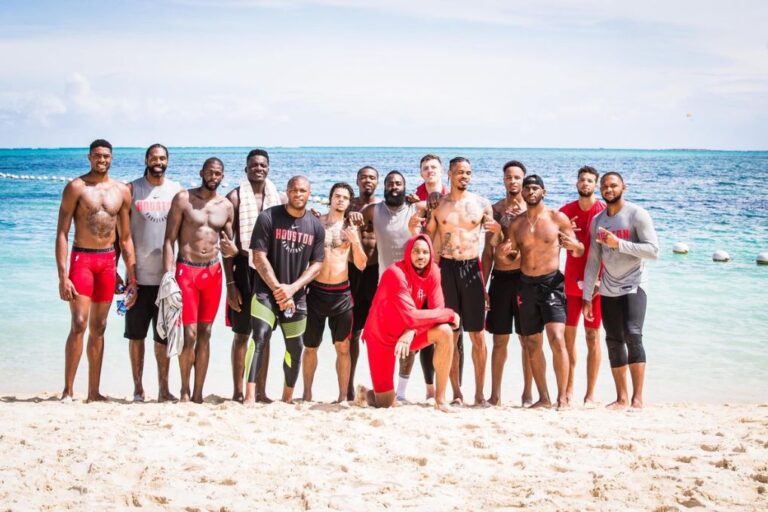 Στην παραλία οι Χιούστον Ρόκετς (pic)