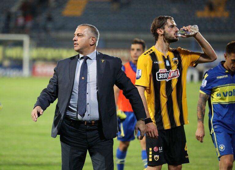 Οικονόμου: «Δεν αντικαθιστώ τον Βράνιες»