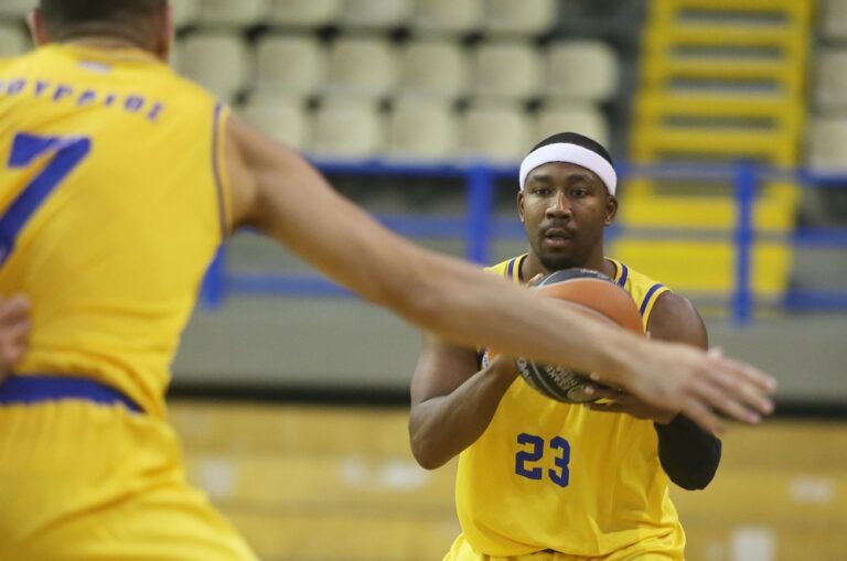 Το Περιστέρι νίκησε και την Κύμη