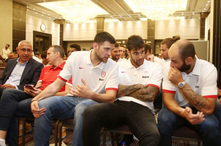 Πρίντεζης: «Ο Μπλατ μας ζητά πρωτοβουλίες»