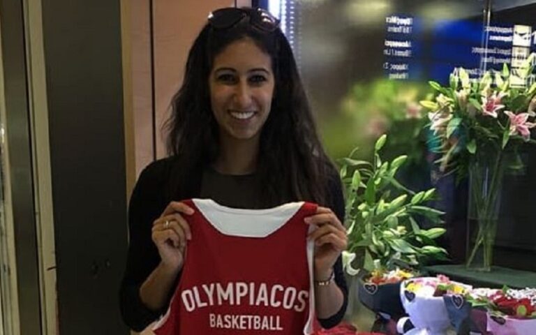 Ήρθε η Ρίτα Ρασίντ για χάρη του Ολυμπιακού (pic)