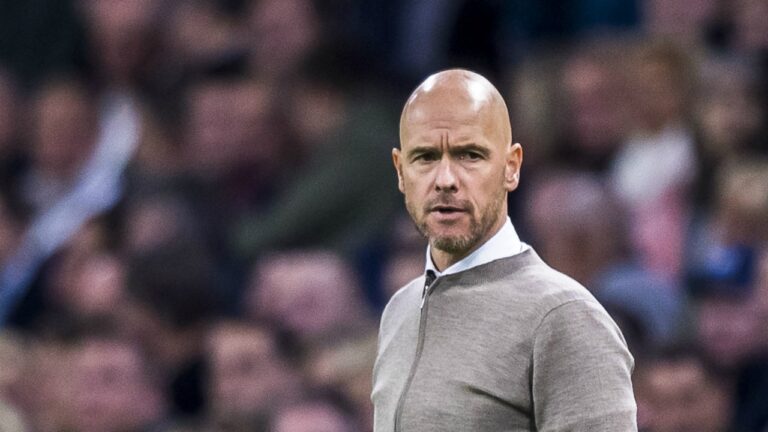 Τεν Χαγκ: “Δεν θέλουμε να αφήσουμε την ΑΕΚ να αναπνεύσει”