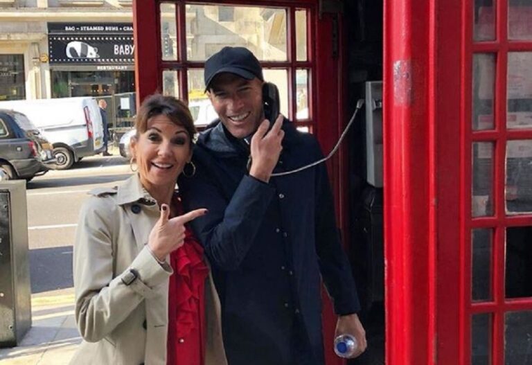 Ένα… τηλεφώνημα φέρνει τον Ζιντάν πιο κοντά στη Γιουνάιτεντ