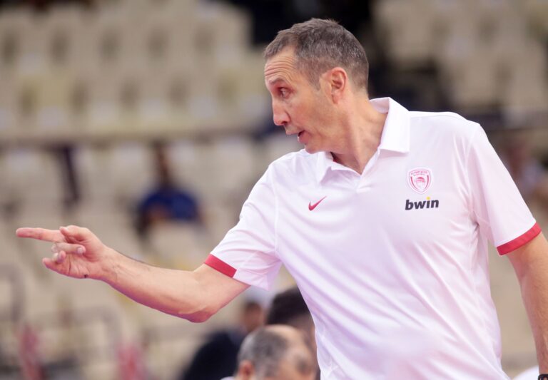 Μπλατ: “Θέλουμε να βελτιωθούμε”