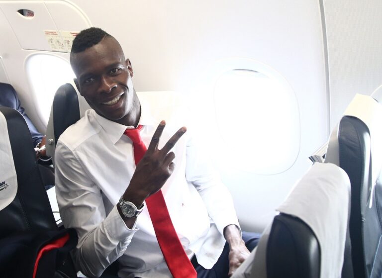 Αποθέωση του MVP Σισέ στη Σενεγάλη (vid)