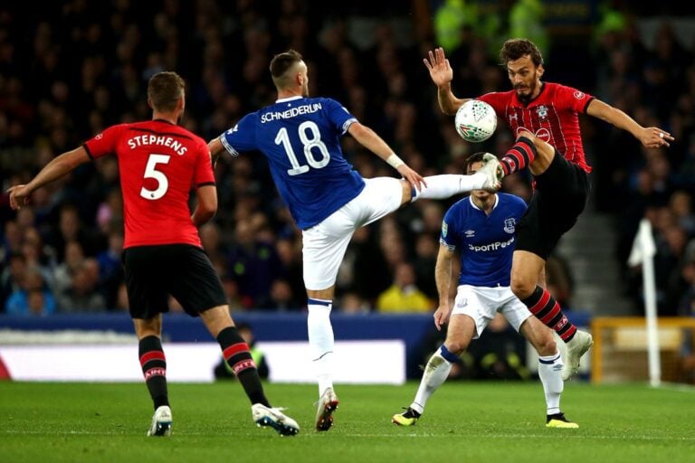 Πέταξε έξω την Έβερτον η Σαουθάμπτον