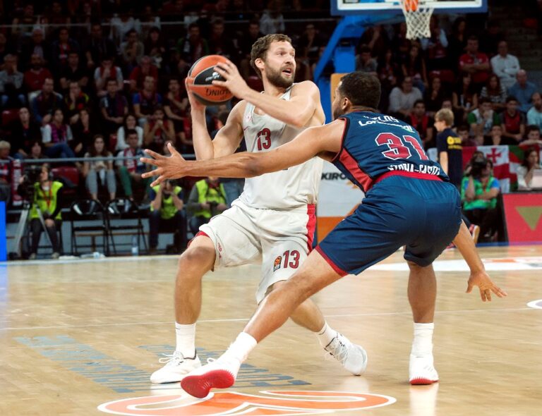 Θλάση ο Στρέλνιεκς, δέκα μέρες εκτός