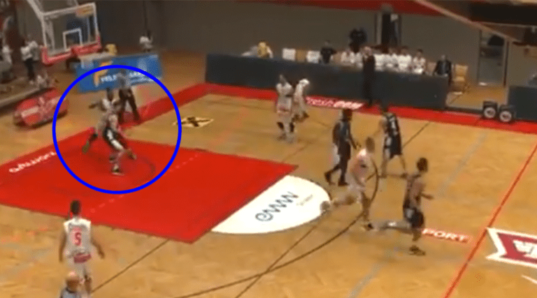 Δεξί κροσέ και σέκος σε αγώνα μπάσκετ στην Αυστρία! (vid)