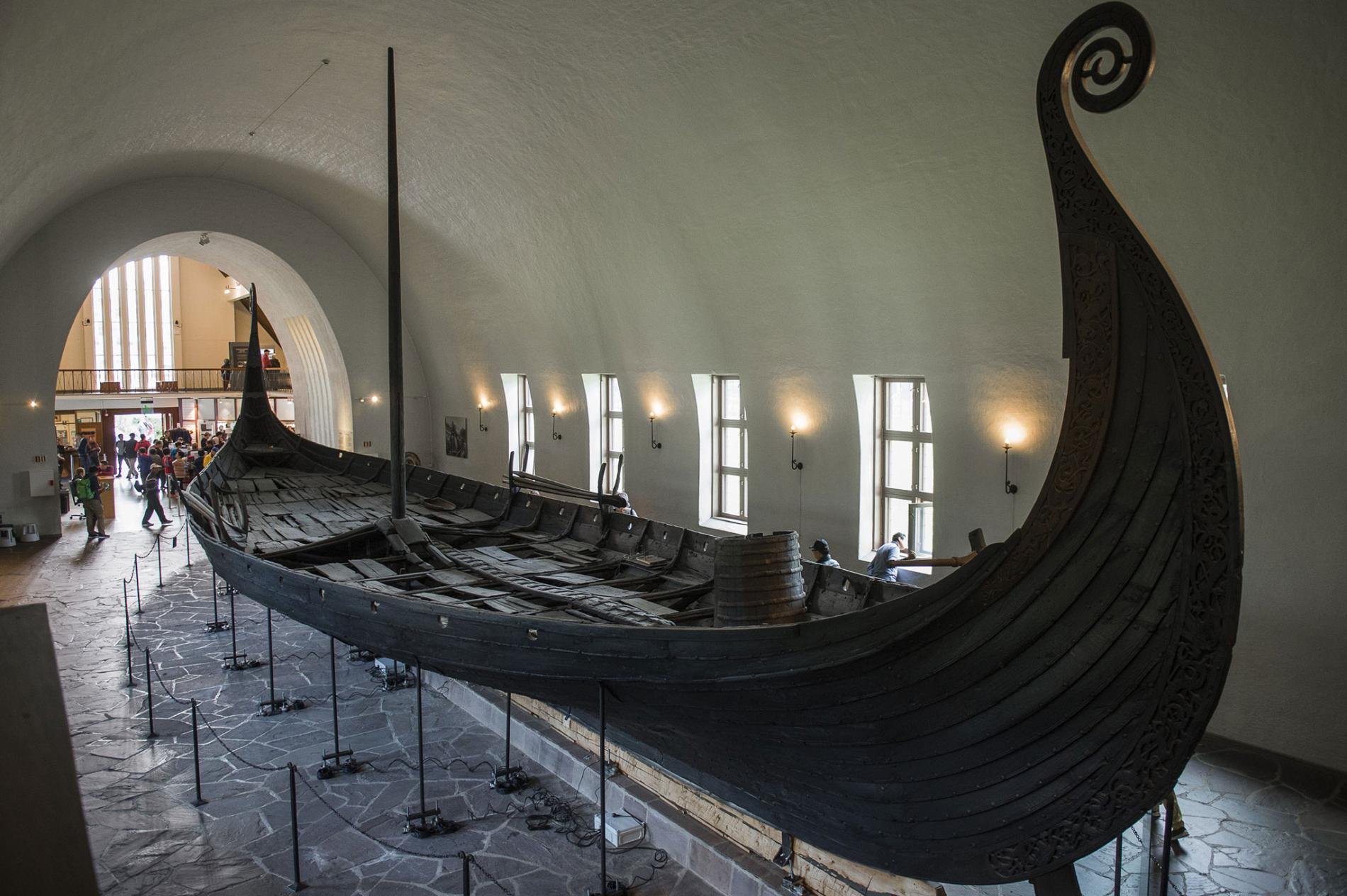 Βρέθηκε πλοίο Βίκινγκ θαμμένο σε αγρόκτημα στη Νορβηγία (vid)
