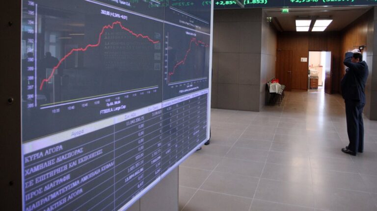 Γιατί κατέρρευσαν οι τράπεζες στο Χρηματιστήριο Αθηνών