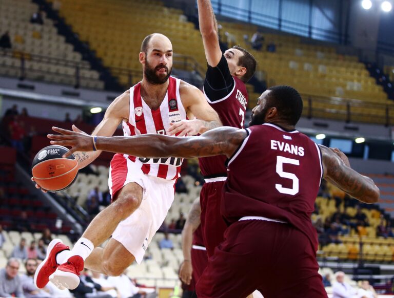 Ολυμπιακός-Ήφαιστος 83-46: Νίκη μετά το σοκ οι «ερυθρόλευκοι»