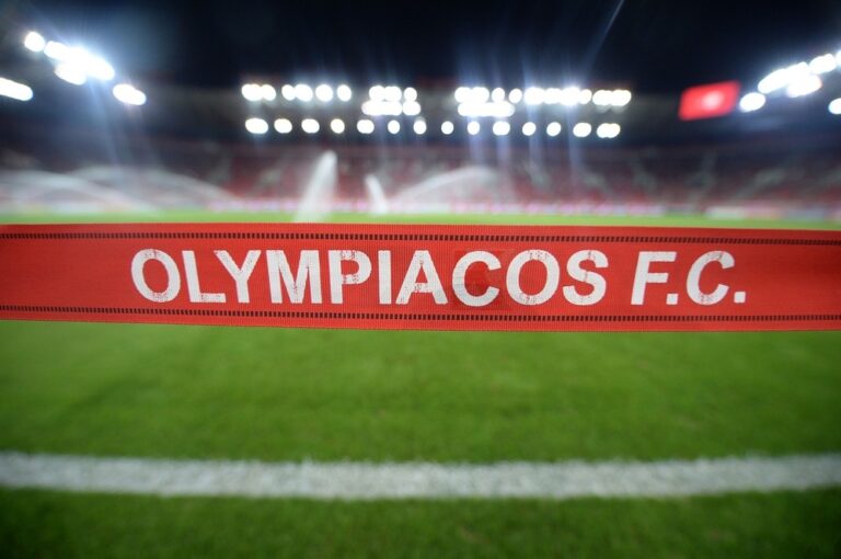 Ολυμπιακός: «Οι προσευχές μας είναι στη Λέστερ»