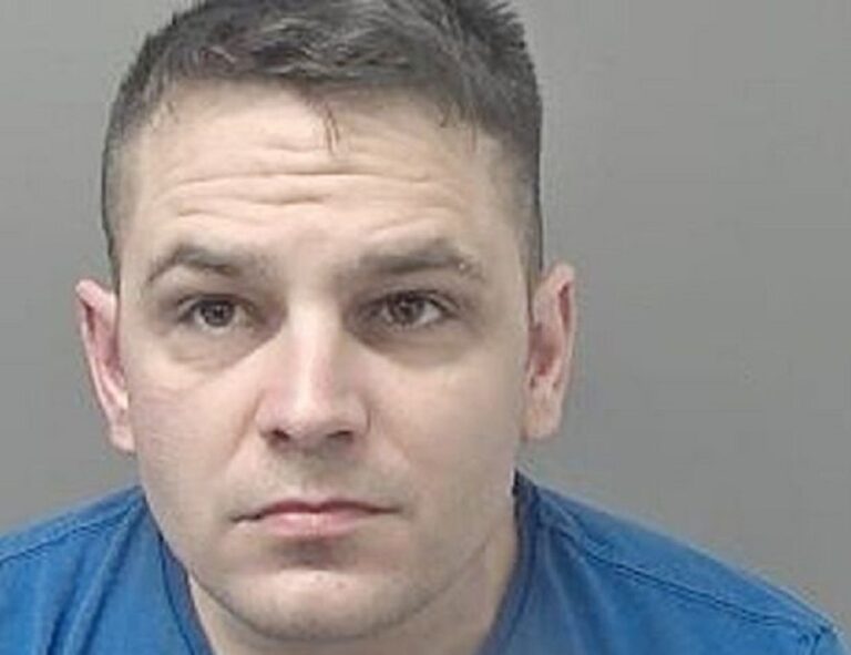 Αυτός είναι ο παιδόφιλος που επιτέθηκε σε δυο κορίτσια μόλις βγήκε από την φυλακή