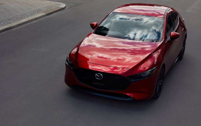Το νέο Mazda 3 μας κάνει να ανυπομονούμε να γυρίσει η μάρκα στην Ελλάδα