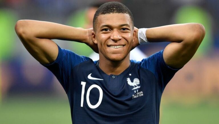 Τούχελ: “Ο Εμπαπέ θα γίνει ο καλύτερος, αλλά χρειάζεται ακόμα βελτίωση”