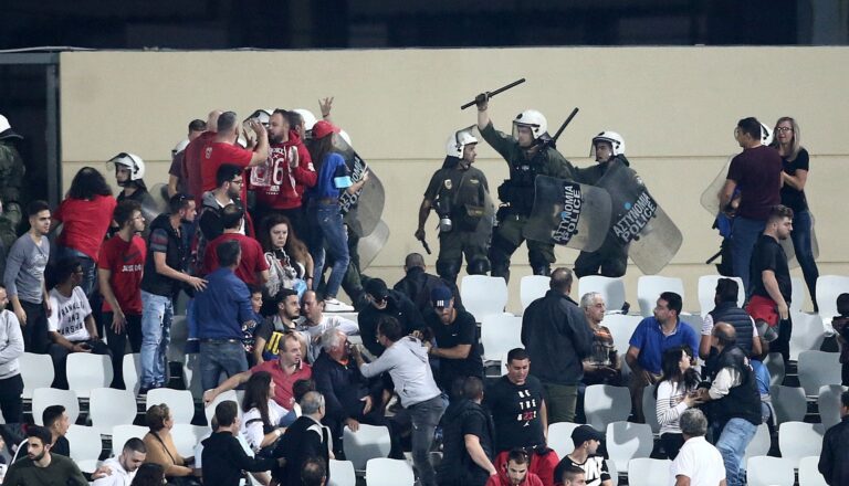 Παναχαϊκή-Ολυμπιακός: Τραυματισμός οπαδού