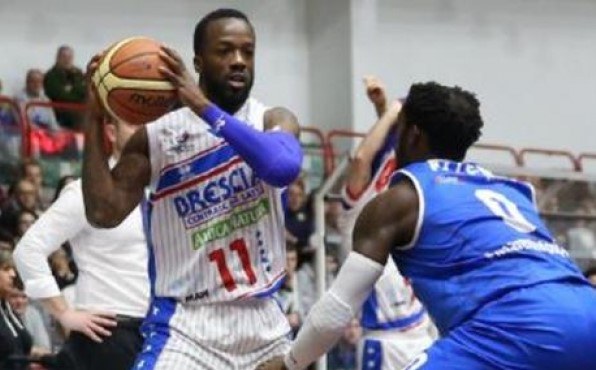 Ο Χολμς αντικαταστάτης του Μπολντς στη Κύμη