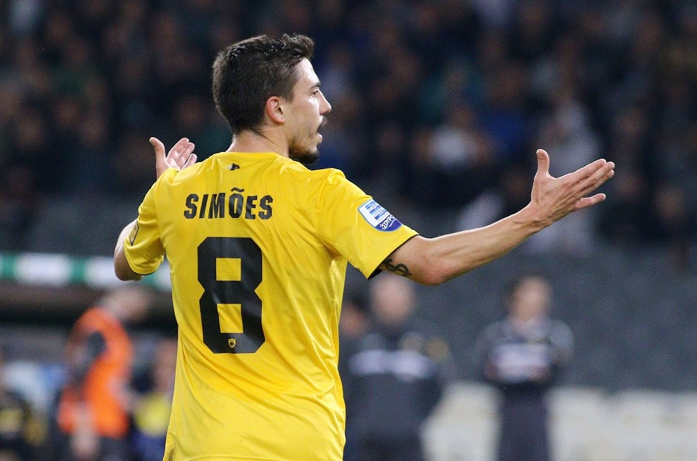 Δεν ανοίγει η πόρτα του Ολυμπιακού για τον Σιμόες!