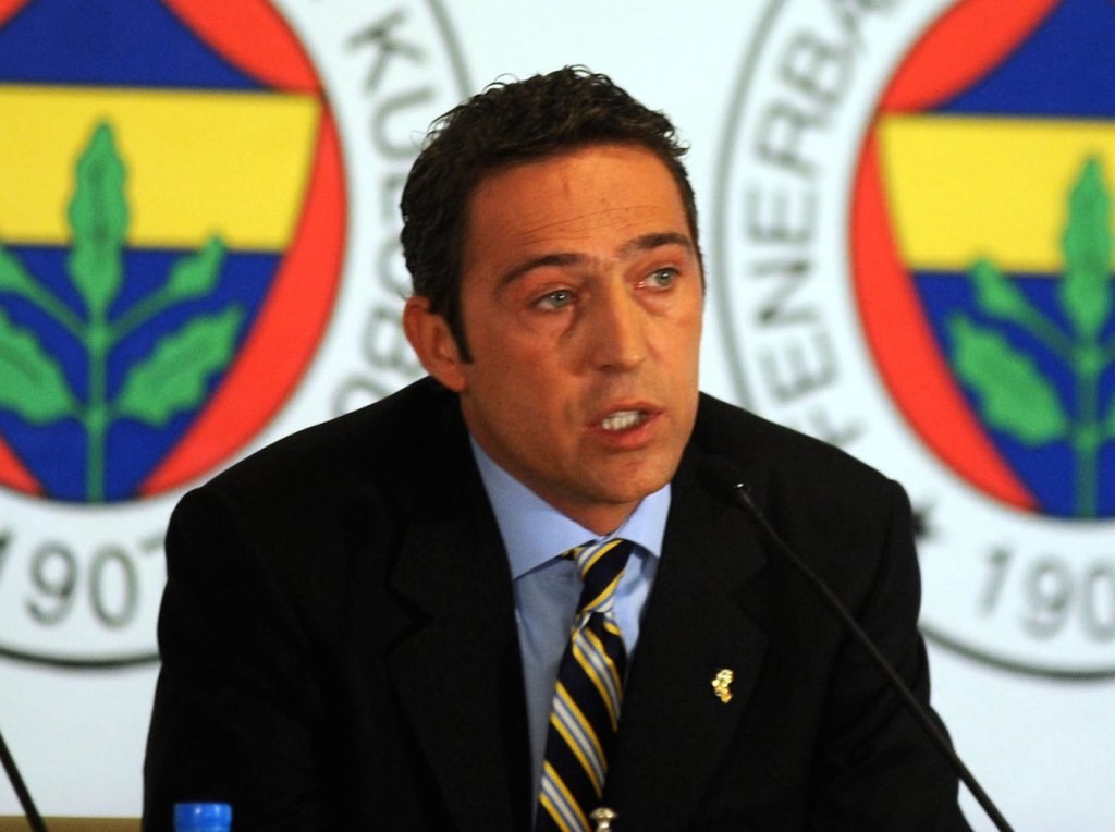 Φενέρμπαχτσε: Ο Κοτς έβαλε τους παίκτες να επιστρέψουν με πούλμαν!