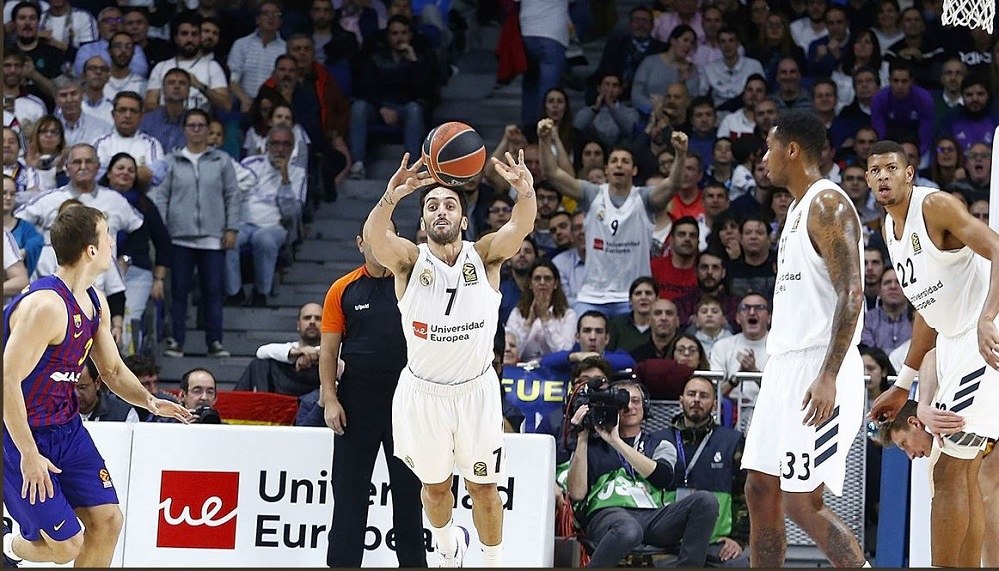 Απίθανο: Ντόντσιτς – Καμπάτσο, buzzer beater με έναν χρόνο διαφορά (vid)