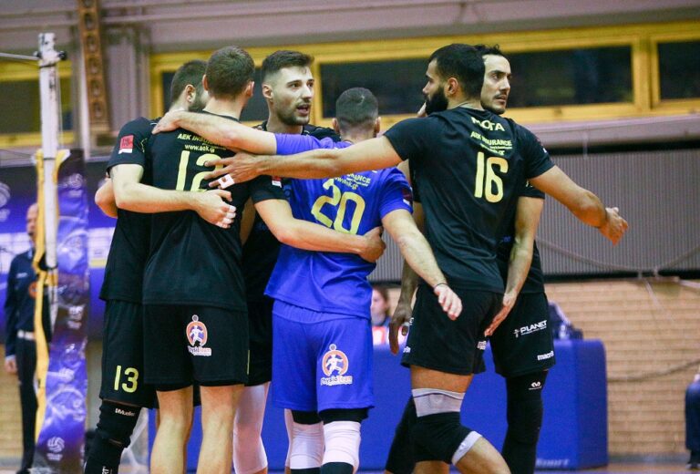 Volley League: Πρώτο τρίποντο η ΑΕΚ, με οδηγό τον Σαλαφζούν