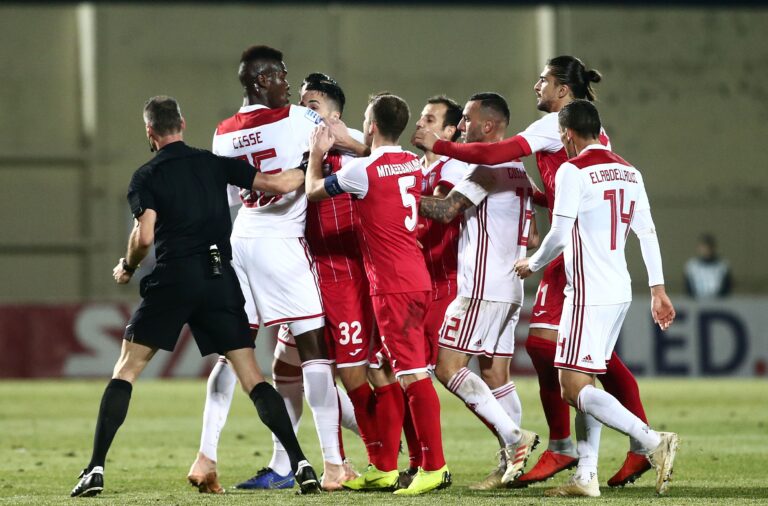 Οι φάσεις που «φωνάζει» ο Ολυμπιακός (vid)