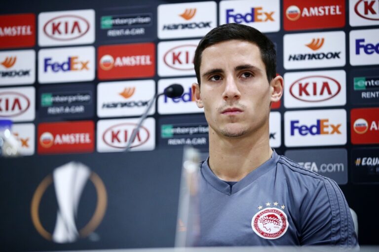 Ποντένσε: «Παίζουν σκληρά απέναντί μου»