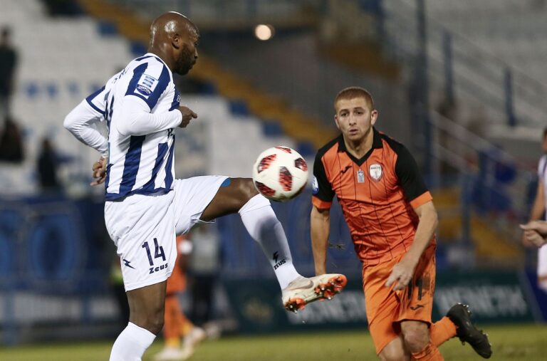 Απόλλων Σμύρνης: Διαφωνία με Σικαμπάλα