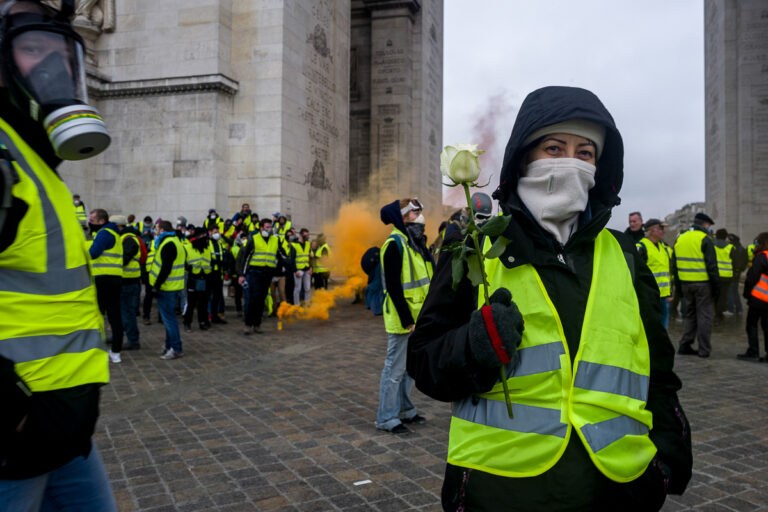 Κίνδυνος αναβολής ολόκληρης της αγωνιστικής στη Γαλλία λόγω «κίτρινων γιλέκων»