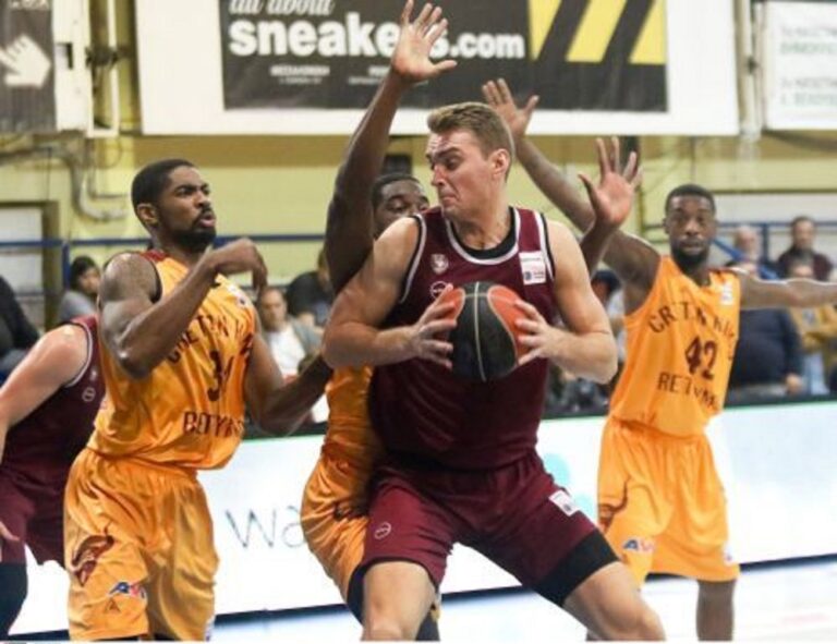 Ρέθυμνο: «Οι αποφάσεις του Κορομηλά καθόρισαν το αποτέλεσμα με τον Ήφαιστο»