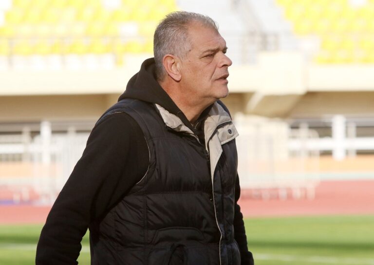 Σπανός: Έξαλλος με την εικόνα στο πρώτο ημίχρονο