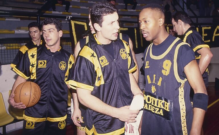 Ο Τόνι Γουάιτ δίνει μάχη με τη λευχαιμία!