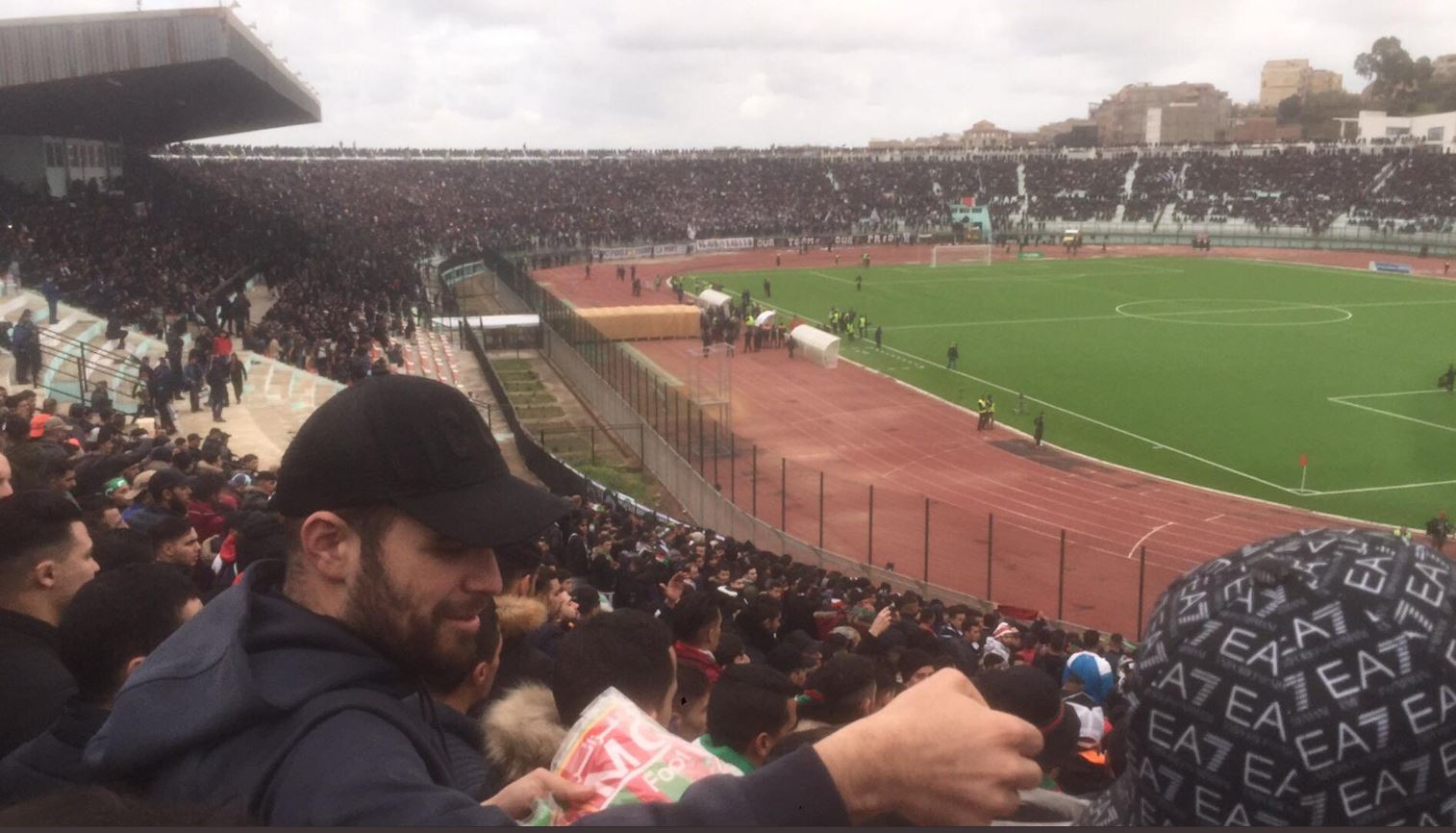 Αλγερία: 14 τραυματίες και σοβαρά επεισόδια σε ματς Κυπέλλου