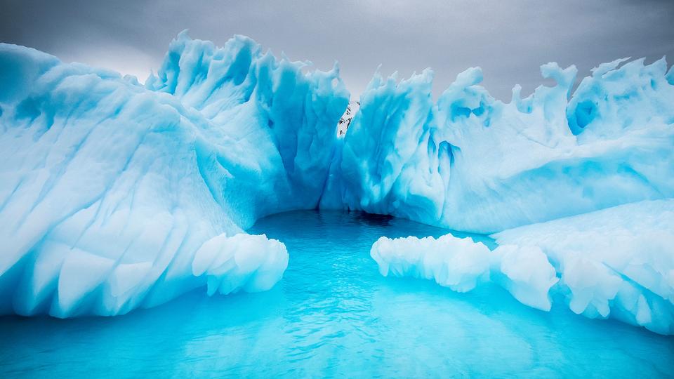 Τι κρύβεται κάτω από τους πάγους της Ανταρκτικής (vid)