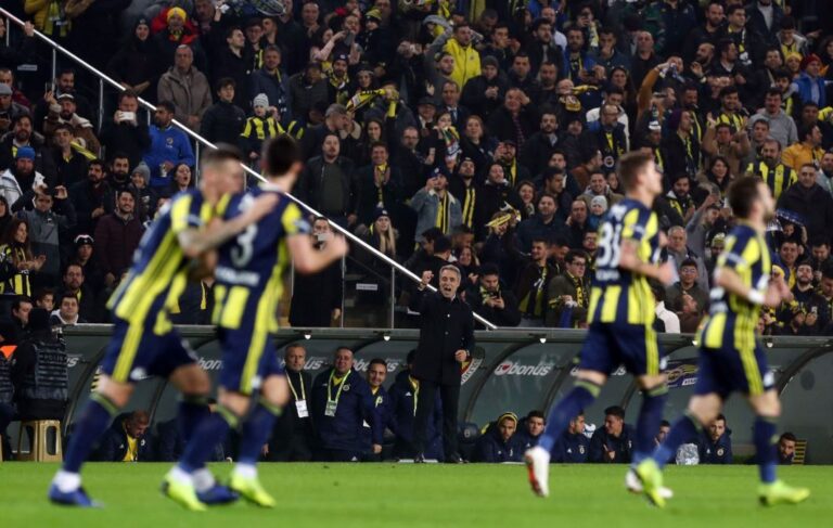 Τουρκία: Βάζει… φρένο η ποδοσφαιρική ομοσπονδία