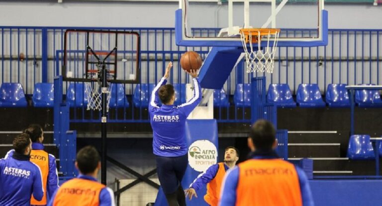 Αστέρας Τρίπολης: Προπόνηση στο κλειστό και μπάσκετ (vid)