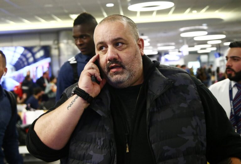 Καραπαπάς: «Η κυβέρνηση είναι που… ξέχασε τα σχολεία του Πειραιά»