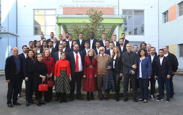 Ολυμπιακός: Χάρισε Ελπίδα στους πραγματικούς νικητές της ζωής! (vid+pics)