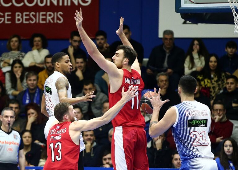 Χολαργός – Ολυμπιακός 68-73:  Απόδραση στην παράταση