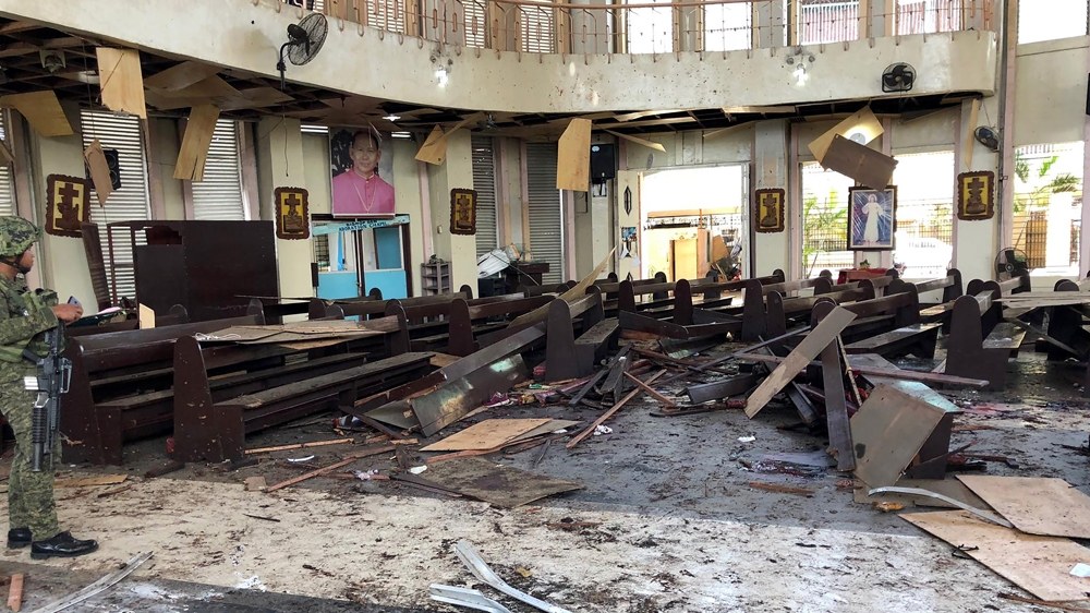 Φιλιππίνες: Μακελειό σε εκκλησία με 21 νεκρούς!