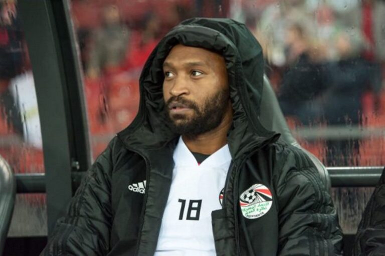 Απόλλων Σμύρνης: «Ο Σικαμπάλα λέει ότι θα σταματήσει το ποδόσφαιρο»