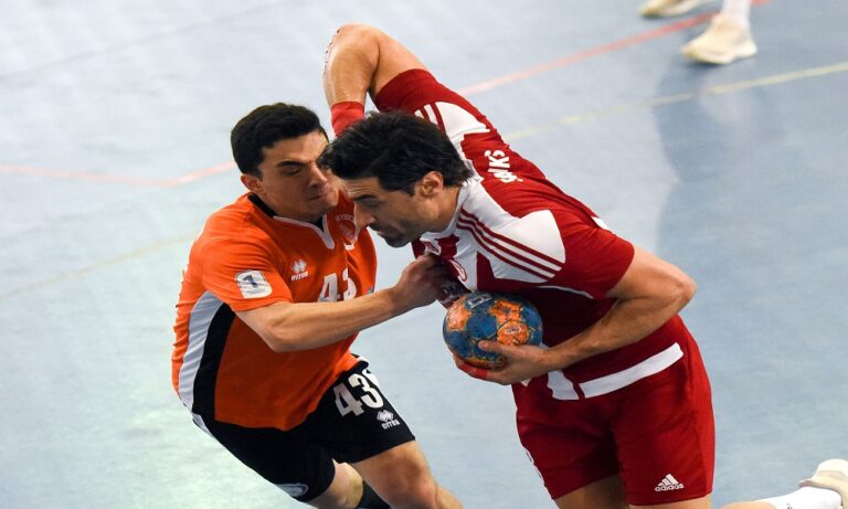Handball Premier: Απτόητοι Ολυμπιακός και ΑΕΚ