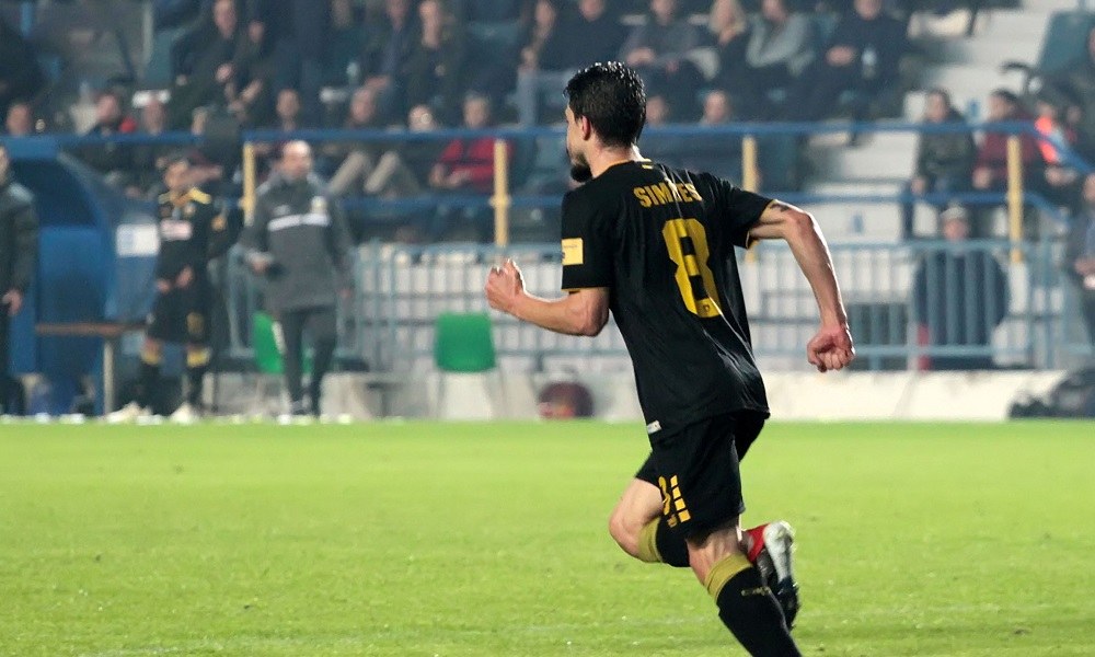 Σιμόες: «Να μπει ένα τέλος σε αυτή την ιστορία»