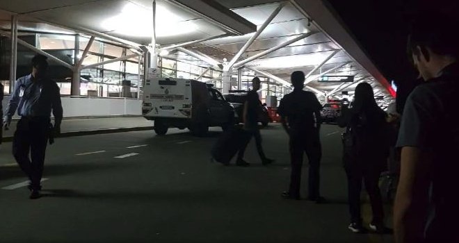 Αυστραλία: Πανικός από ένοπλο στο αεροδρόμιο του Μπρισμπέιν (vid)