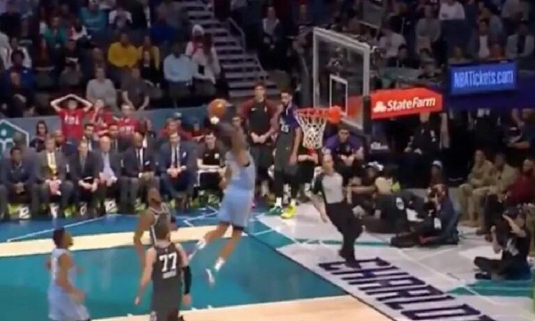 Rising Stars: Απίστευτο κάρφωμα του Τζον Κόλινς (vid)