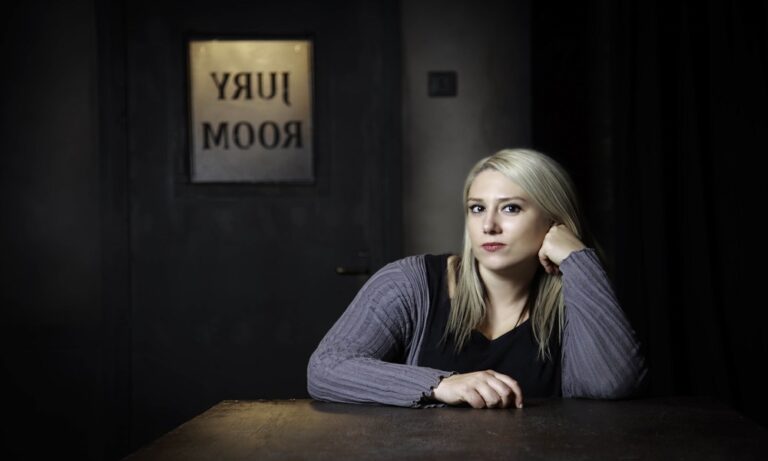 Κωνσταντίνα Νικολαΐδη: Αγάπη… η χαραμάδα της αιωνιότητας…