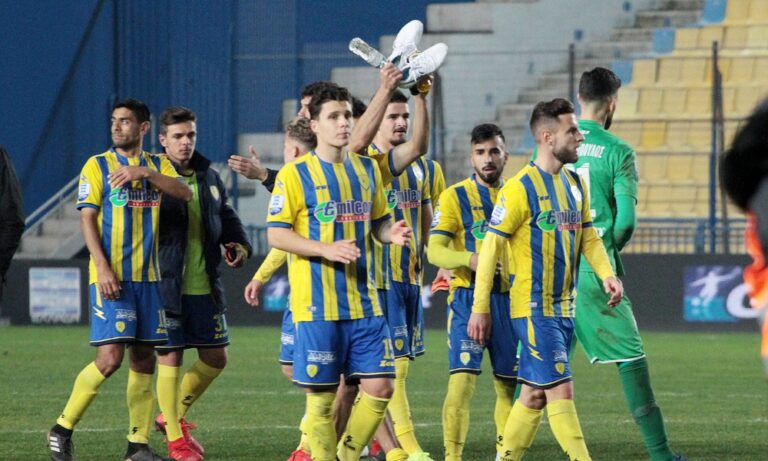 Παναιτωλικός: Με πολλές απουσίες στη Λαμία