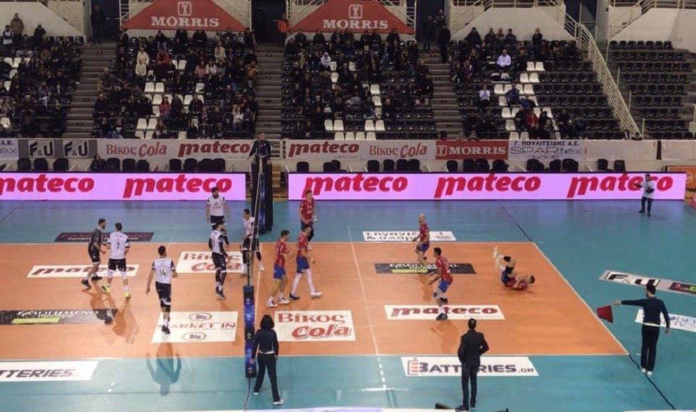 ΠΑΟΚ – Φοίνικας Σύρου: Ένταση στην Πυλαία, προσωρινή αποχώρηση των φιλοξενούμενων (vid)