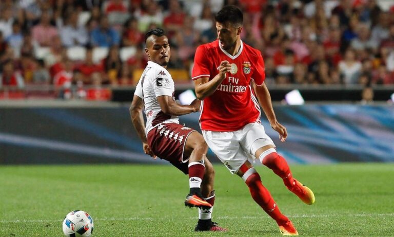 Ο Σάμαρης παραμένει «αετός»