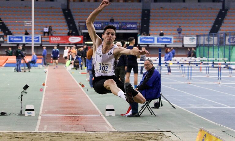 Σταθερά μακριά ο Τεντόγλου, πάει στη Γλασκώβη η Πόλακ (vds)